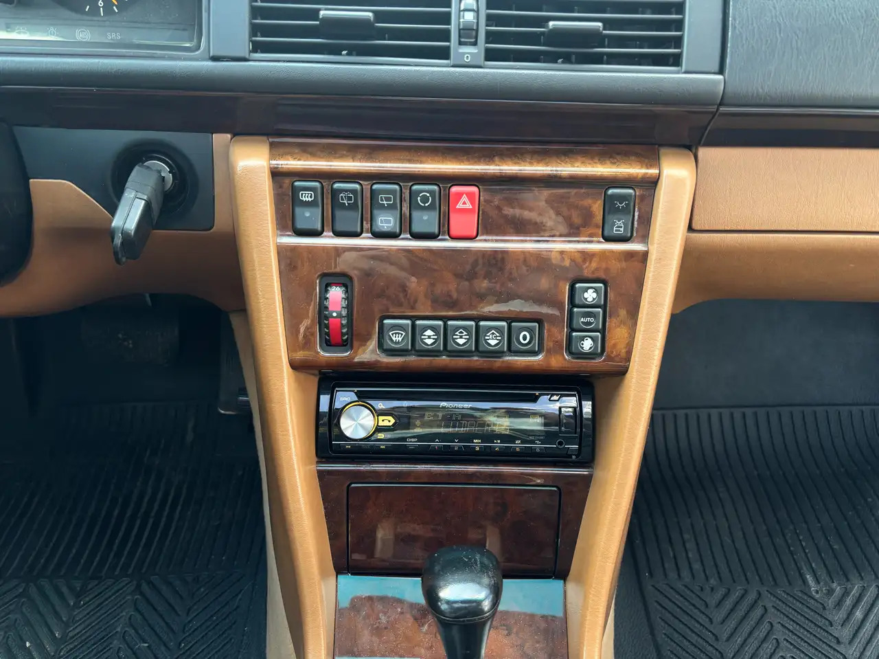 Mercedes-Benz E 200 E200 T W124 OLDTIMER H-Kenzeich/LEDER/KLIMA, foto 10