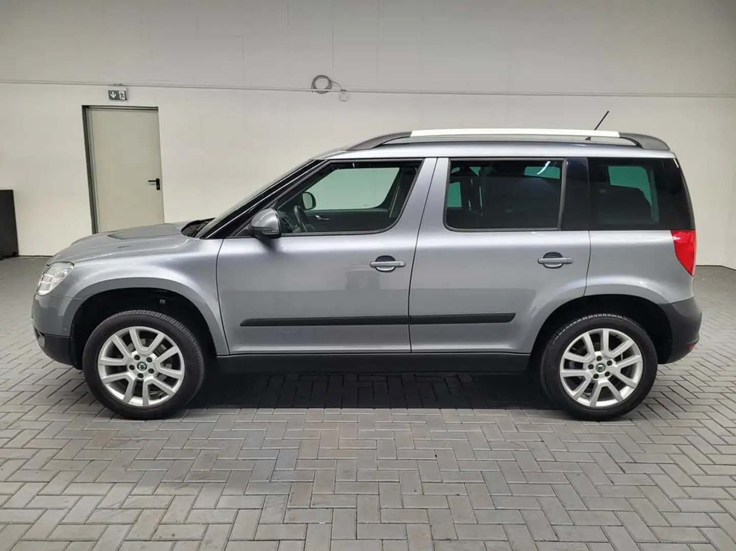 Skoda Yeti Behindertengerecht Rollstuhllift/elektr.Hec Grigio - 2