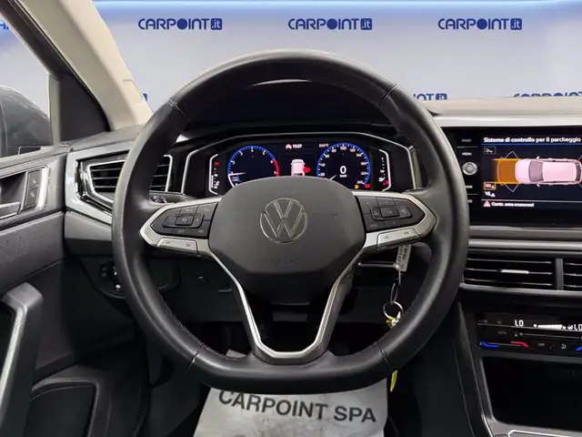Volkswagen Polo view 14