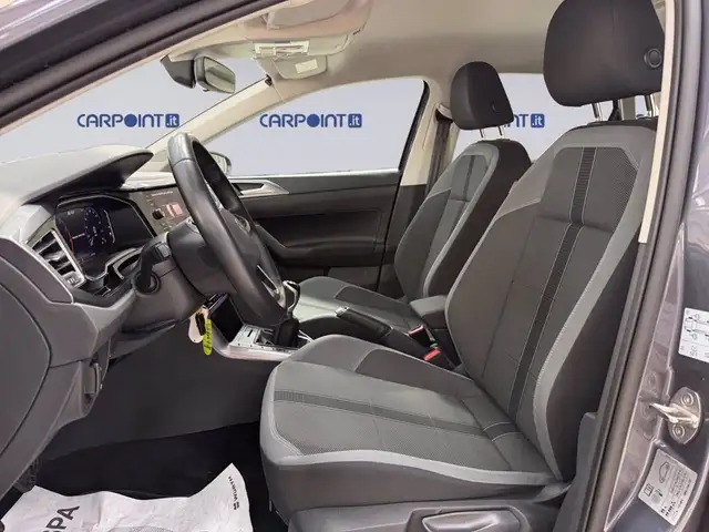 Volkswagen Polo view 11