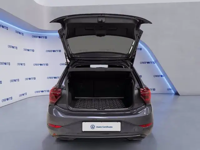 Volkswagen Polo view 19