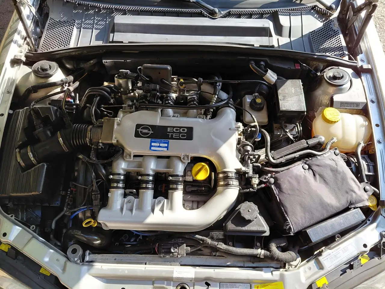 Opel Vectra 2.5 V6 Edition 100, foto 12