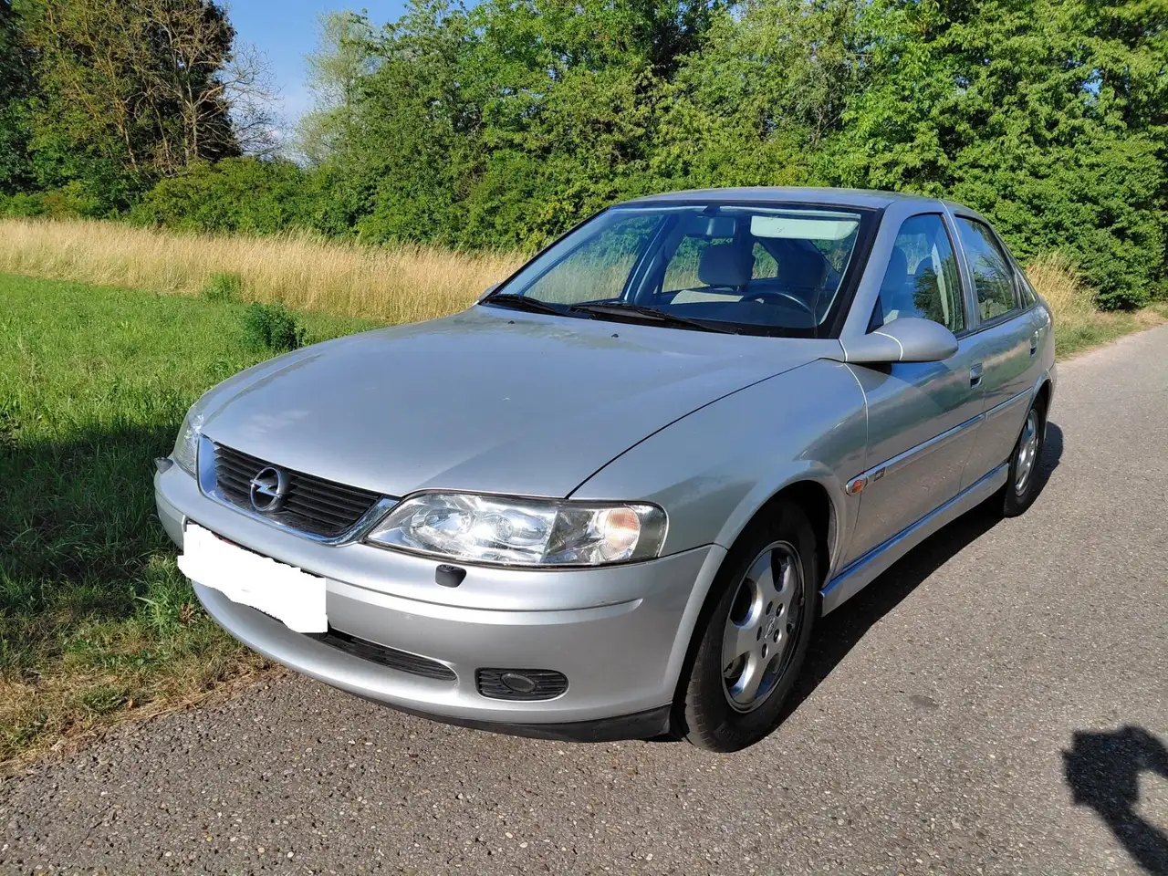 Opel Vectra 2.5 V6 Edition 100, foto 1