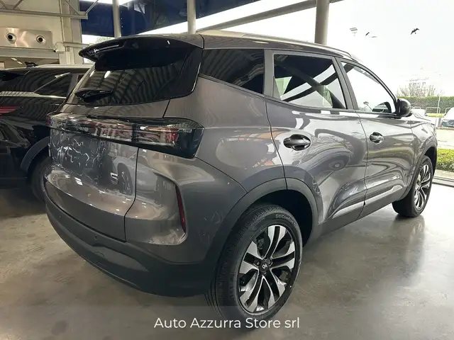 DR Automobiles DR5 view 4