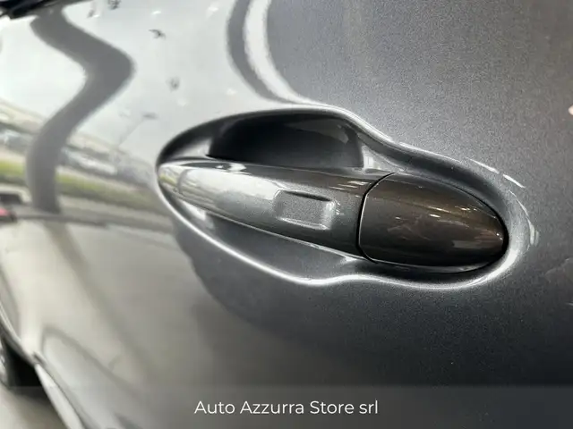 DR Automobiles DR5 view 8