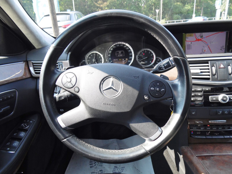 Mercedes-Benz E 350 T-Modell CGI BlueEfficiency/STHZ/Pano/voll — photo 9