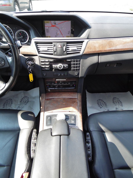 Mercedes-Benz E 350 T-Modell CGI BlueEfficiency/STHZ/Pano/voll — photo 10
