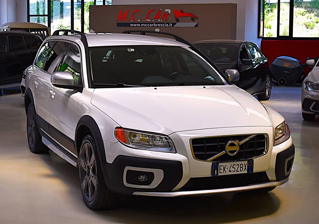 VOLVO XC70 D5 2.4 215CH KINETIC AWD