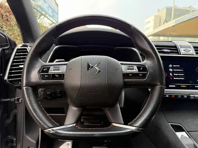 DS Automobiles DS 7 Crossback view 10