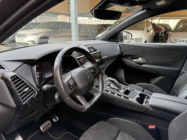 DS Automobiles DS 7 Crossback view 9