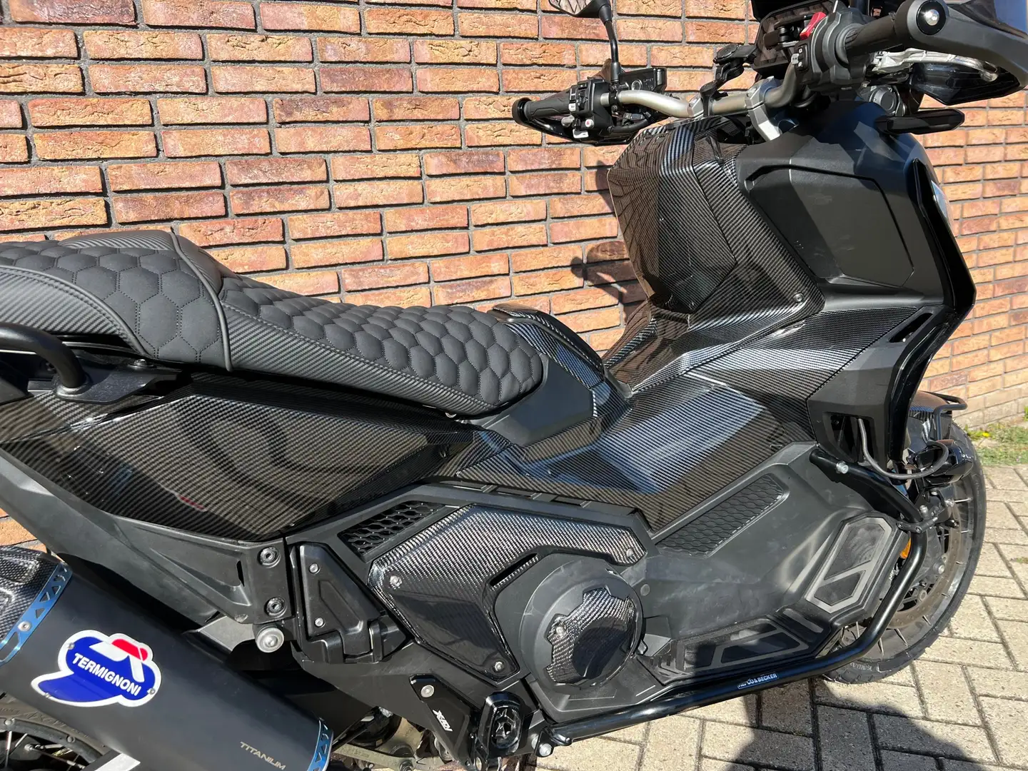 Honda X-ADV Scooter 750 CUSTOM CARBON-TERMIGNONI-FULL OPTION - 2