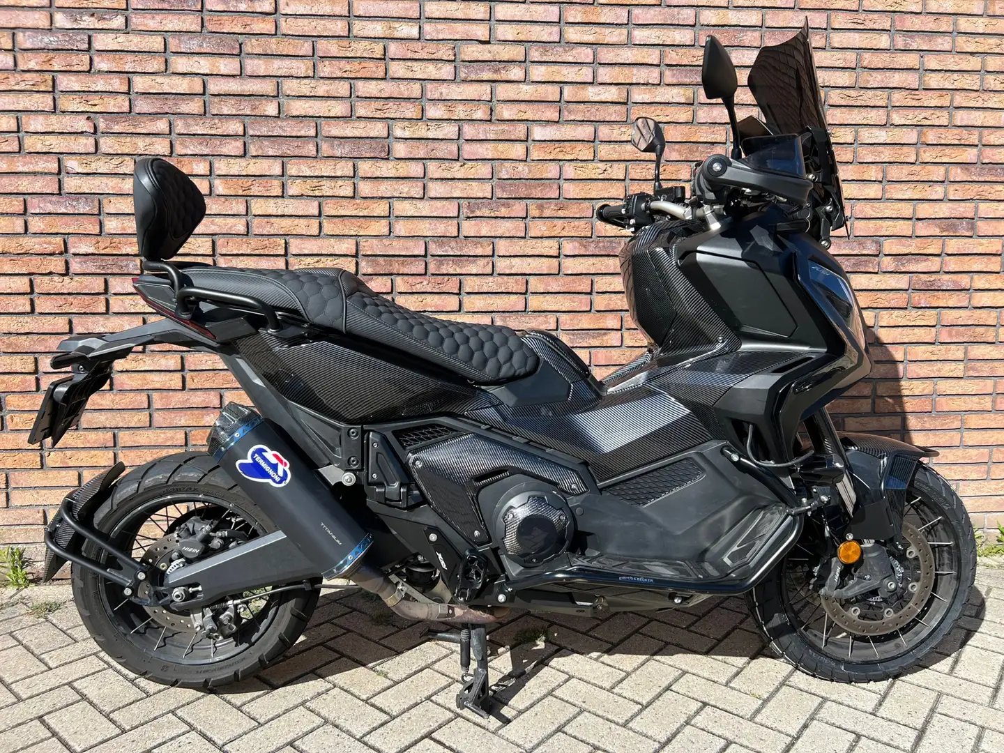 Honda X-ADV Scooter 750 CUSTOM CARBON-TERMIGNONI-FULL OPTION - 1