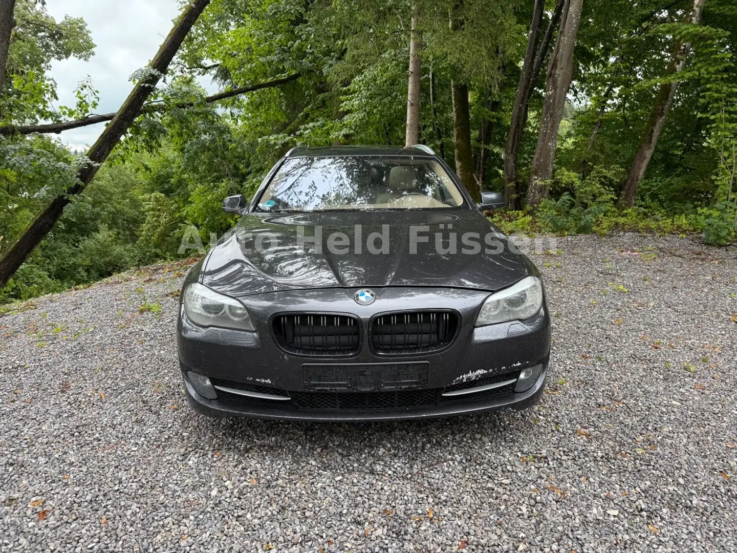 BMW 525 d xDrive Touring Aut Pano HUD MOTORSCHADEN Gri - 2