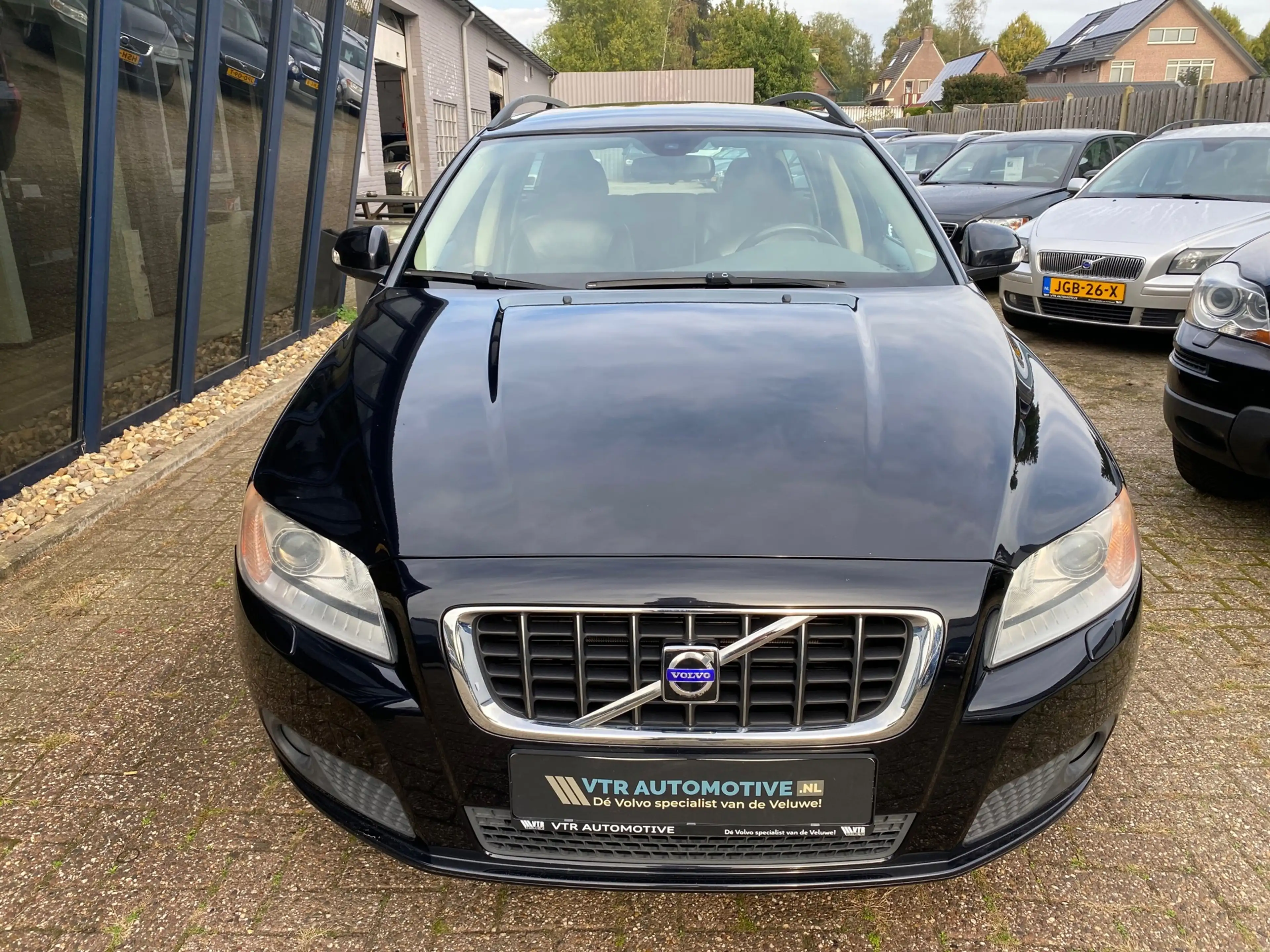 Volvo V70 2.5FT Momentum Automaat H.LEER / XENON / Youngtime — photo 6