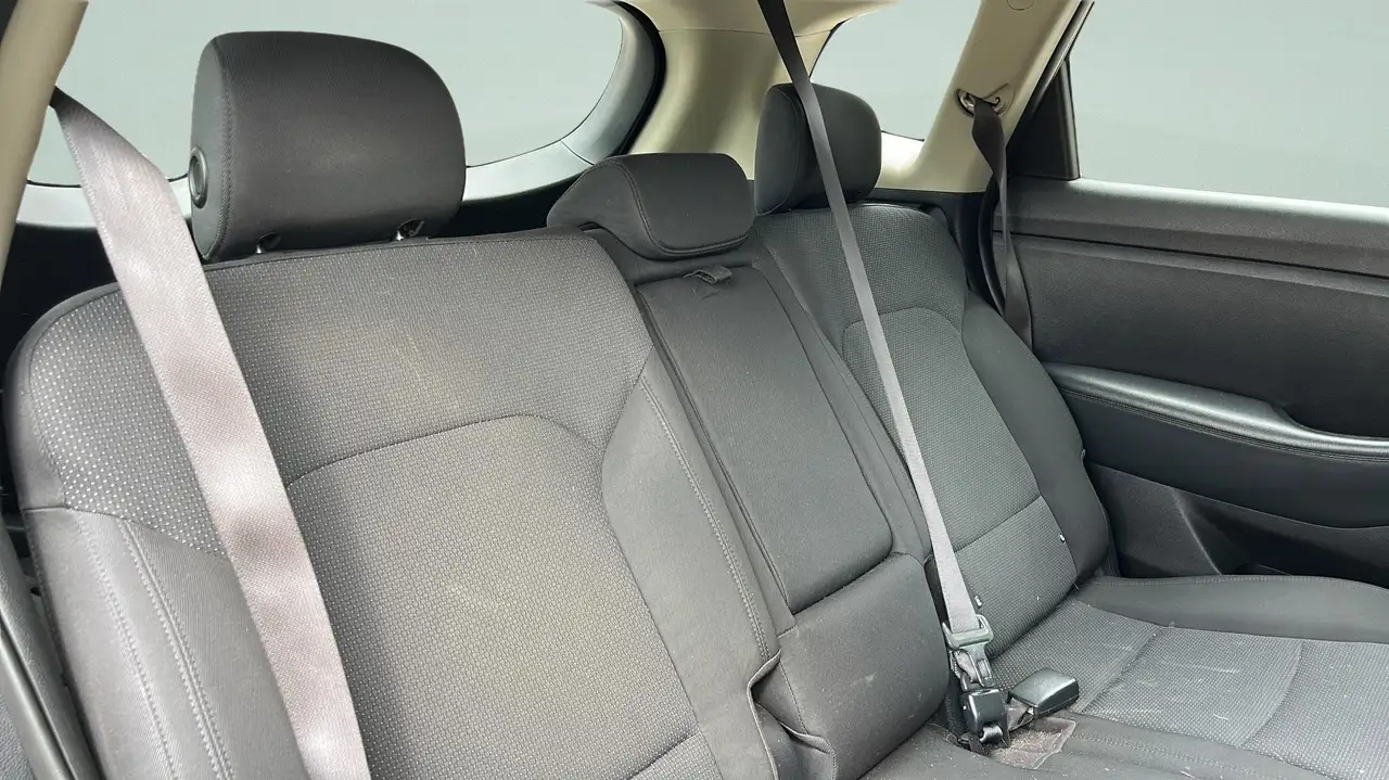 Kia Rondo снимка Kia Rondo