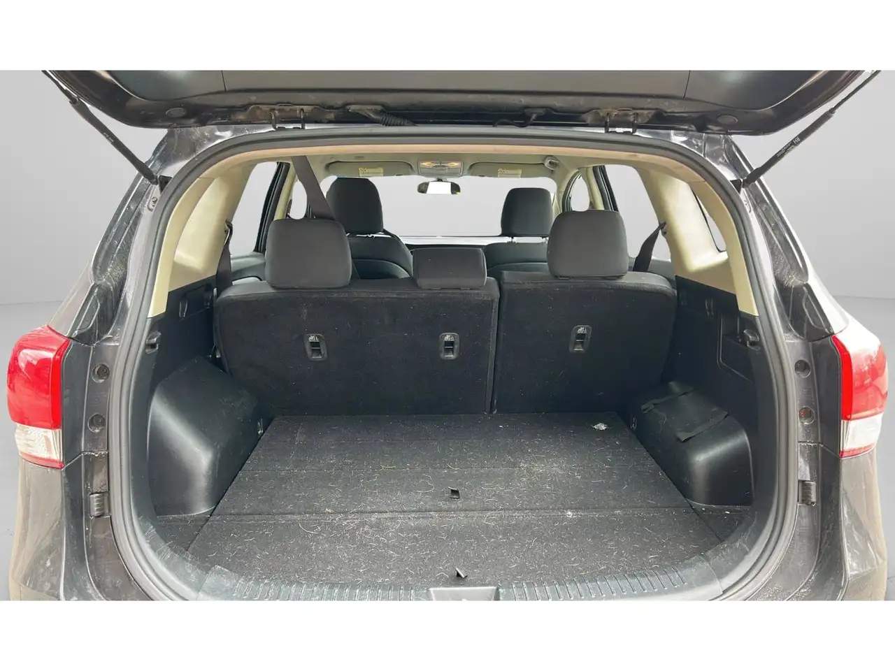 Kia Rondo снимка Kia Rondo