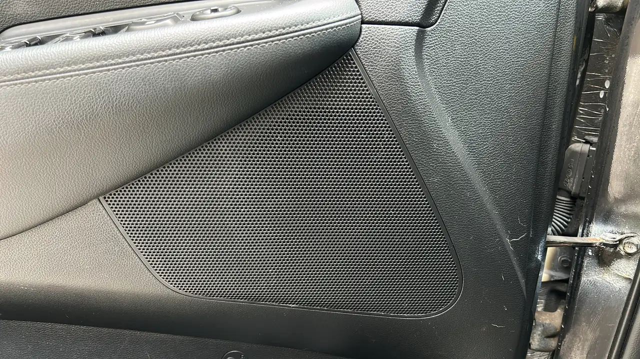 Kia Rondo снимка Kia Rondo