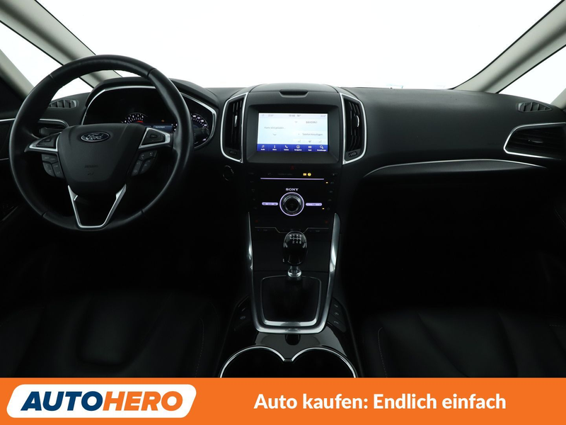 Ford S-Max 1.5 EcoBoost Titanium *NAV*TEMPO*CAM*PDC*SHZ*ALU* — photo 12