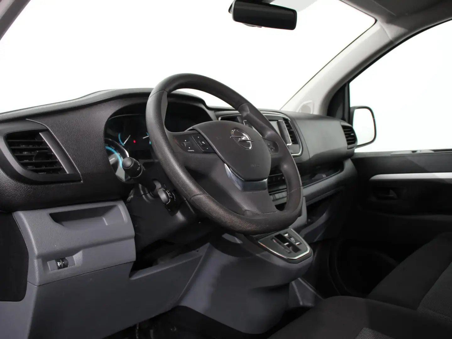 Opel Vivaro-e L3 75 kWh Automaat 6-Persoons Dubbele Cabine Lang Negro - 2