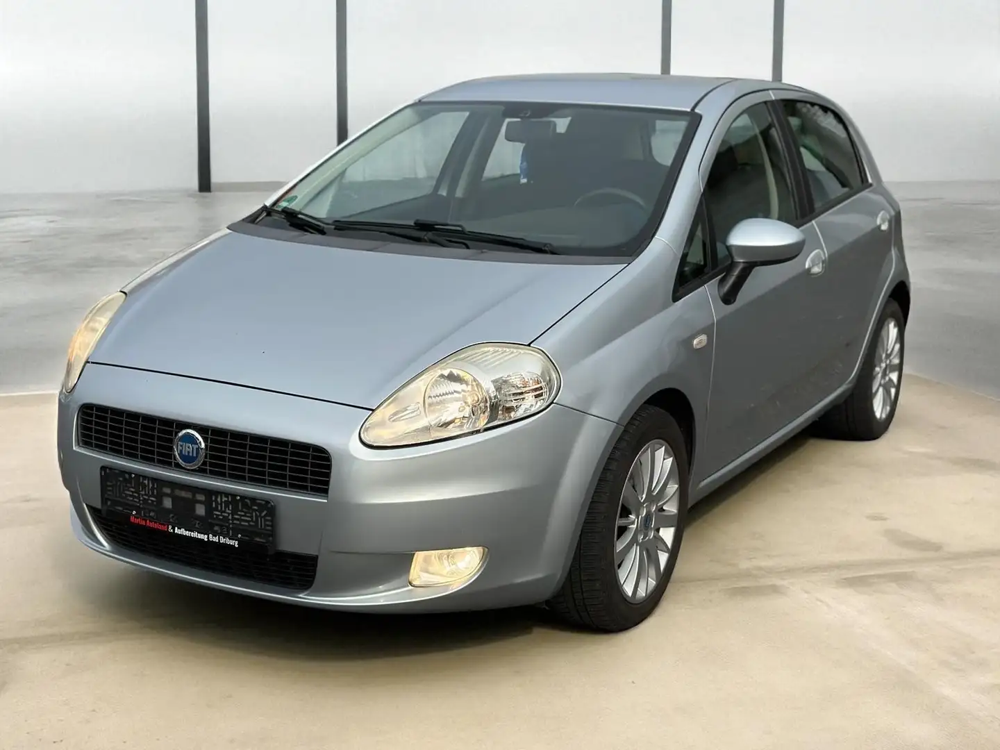Fiat Grande Punto 1.4 16V Dynamic*Klima*1 Hand* Grau - 1