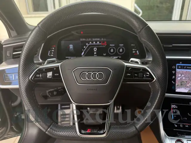 Audi RS6 view 8