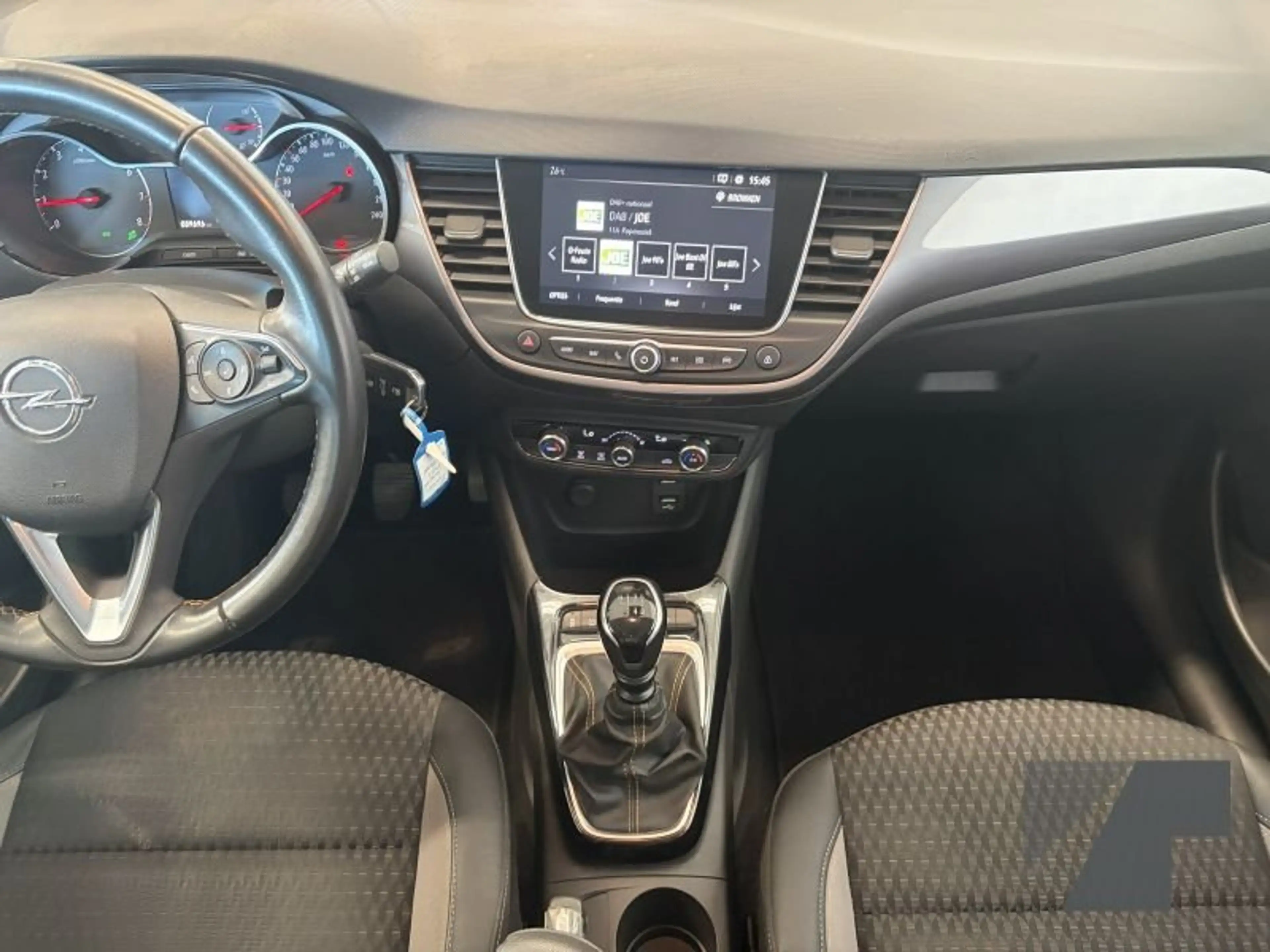 Opel Crossland X Innovation — photo 9