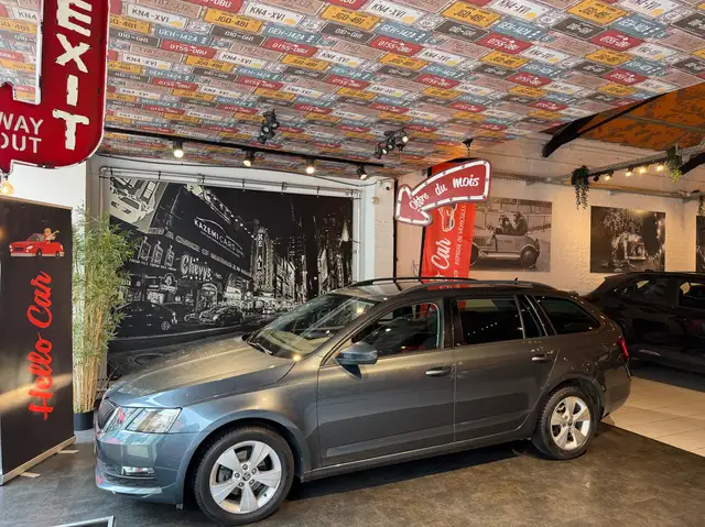 Skoda Octavia Octavia SW 1.6 CR TDi * CARPLAY * ATT. REMORQUE * RADAR AV & ARR * GARANTIE