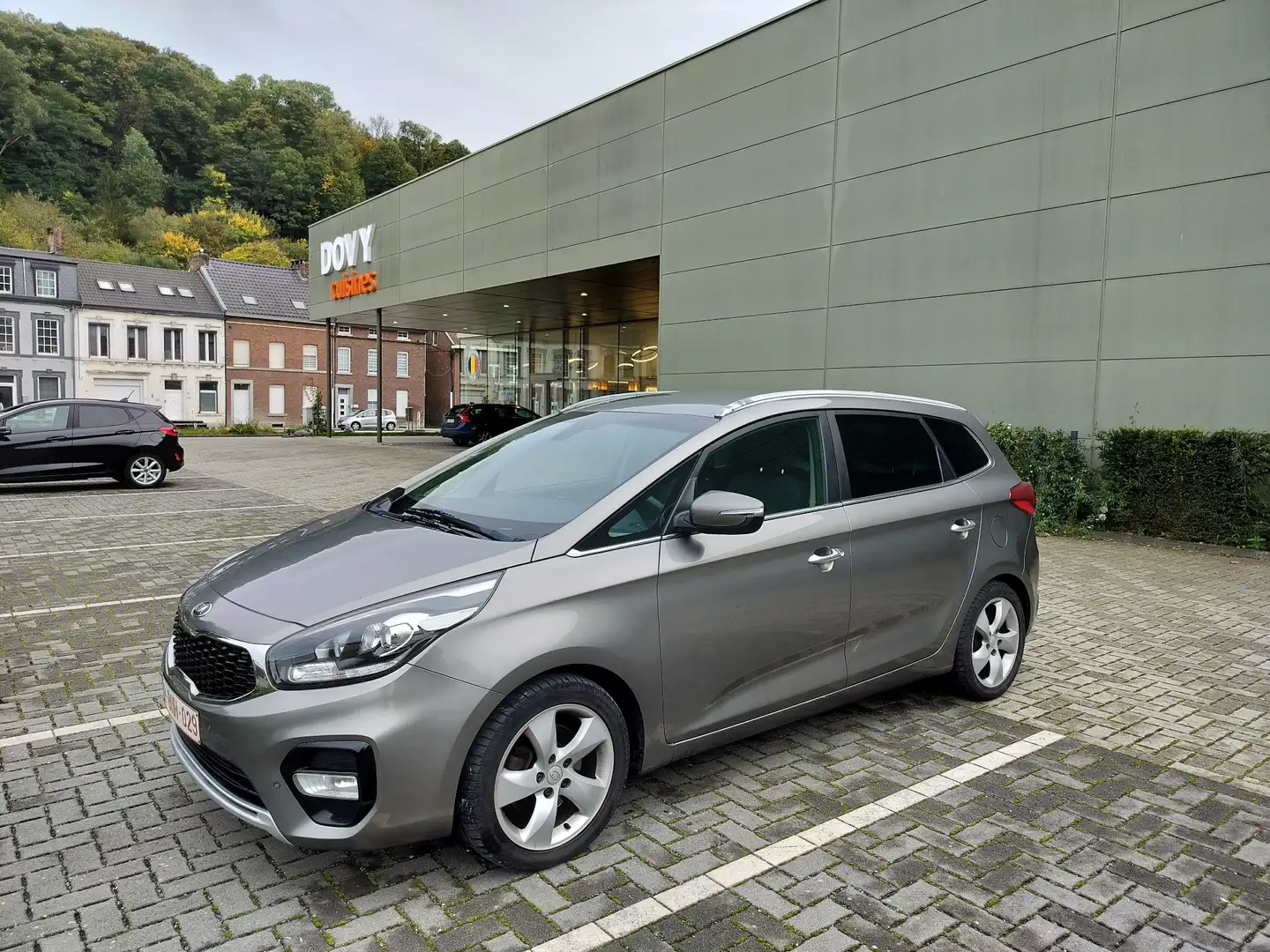 Kia Carens 1.7 CRDi Navi Edition ( lire la description) - 1