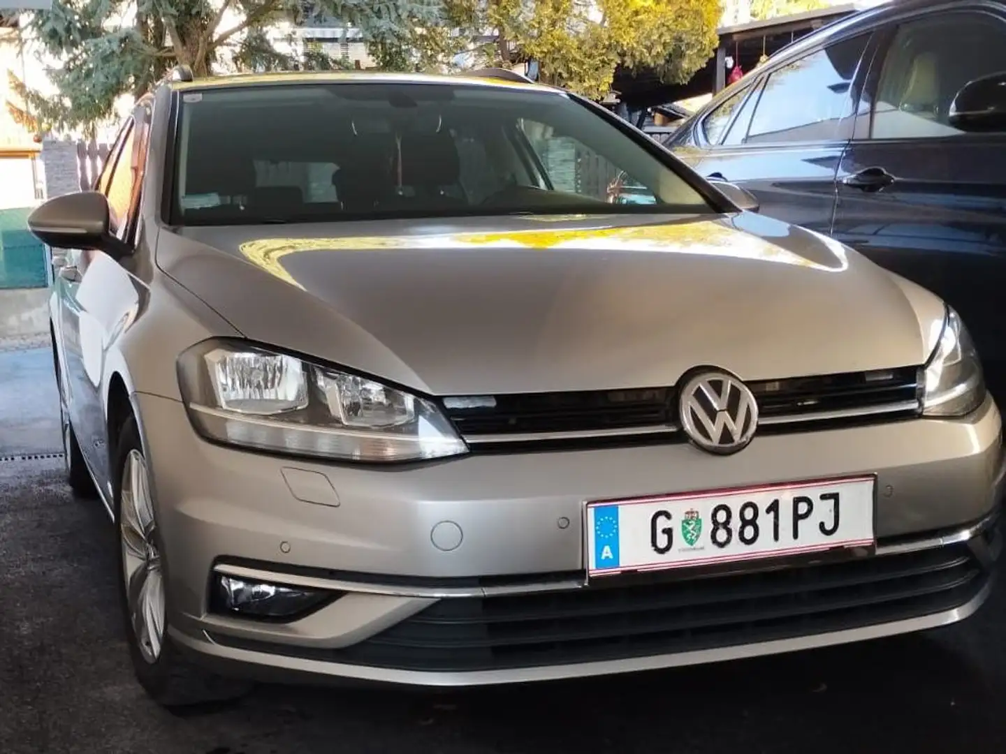 Volkswagen Golf Variant Comfortline 1,6 TDI DSG Argent - 1