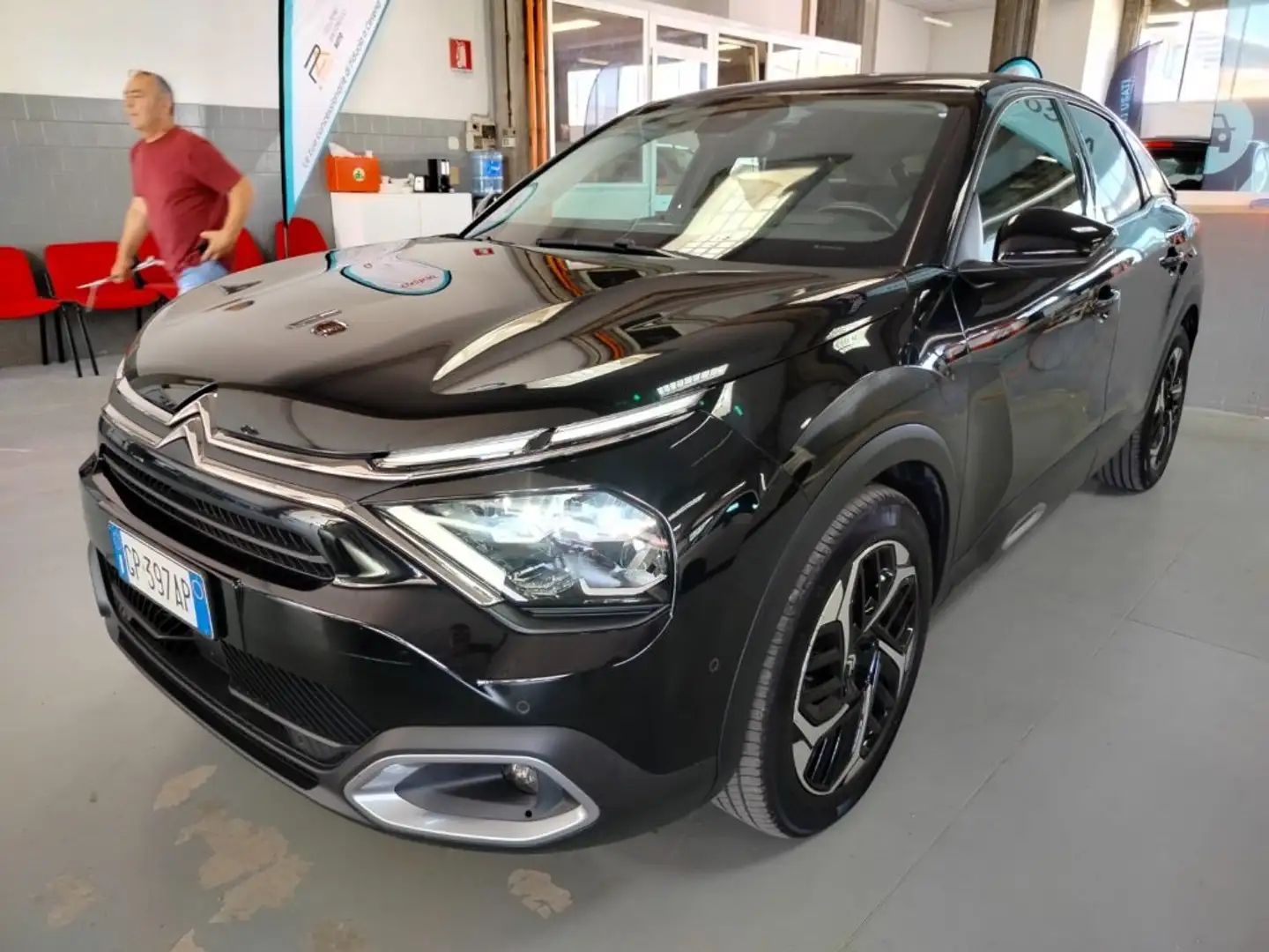 Citroen C4 PureTech 130 EAT8 S&S Shine Pack AUTO Nero - 1