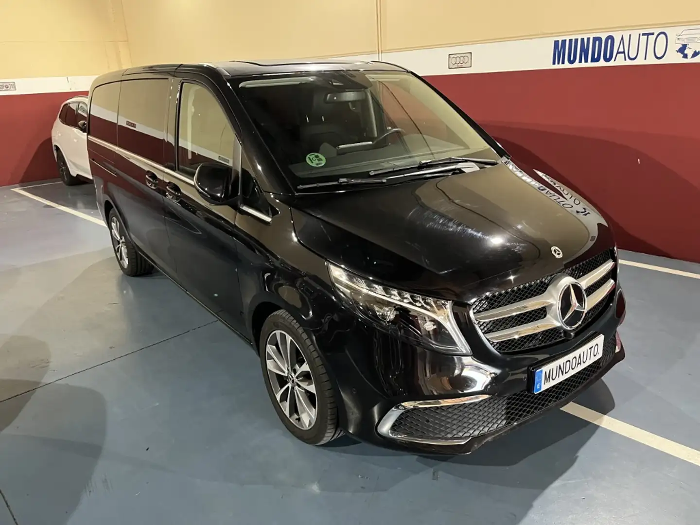 Mercedes-Benz V 220 220d Largo Avantgarde Negro - 1