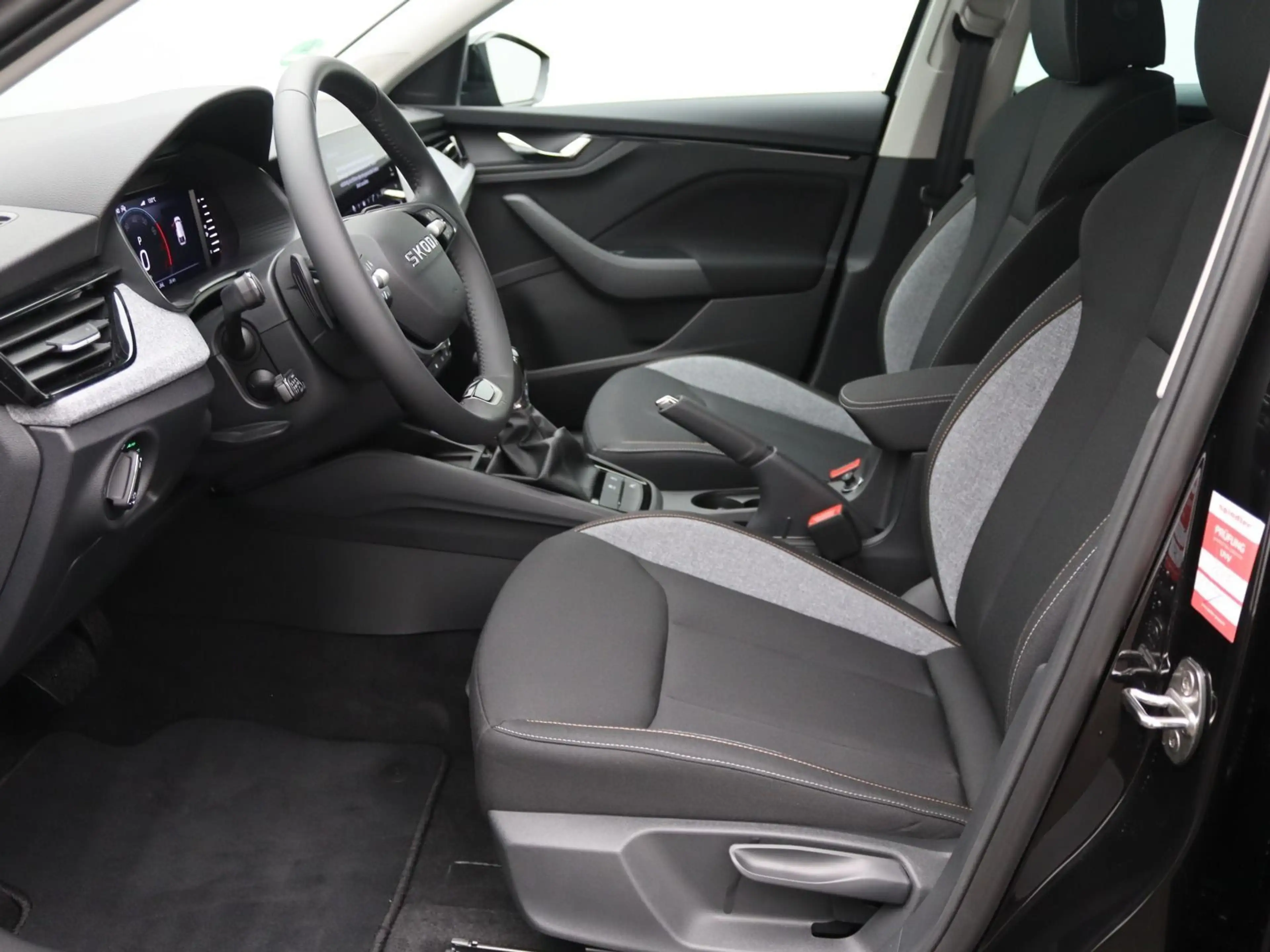 Skoda Scala Selection Black 1.5 TSI DSG / Matrix, RFK — photo 12