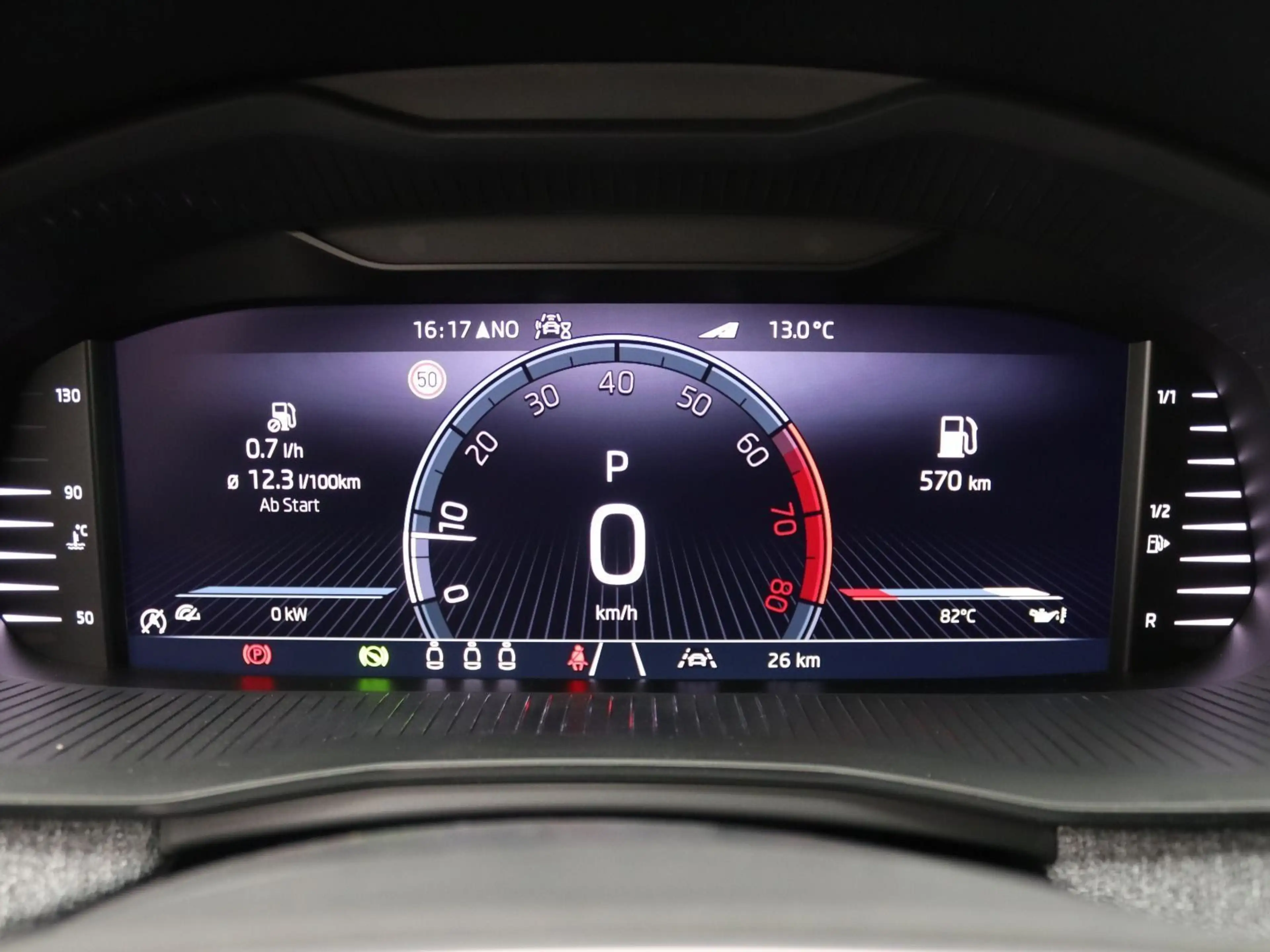 Skoda Scala Selection Black 1.5 TSI DSG / Matrix, RFK — photo 13