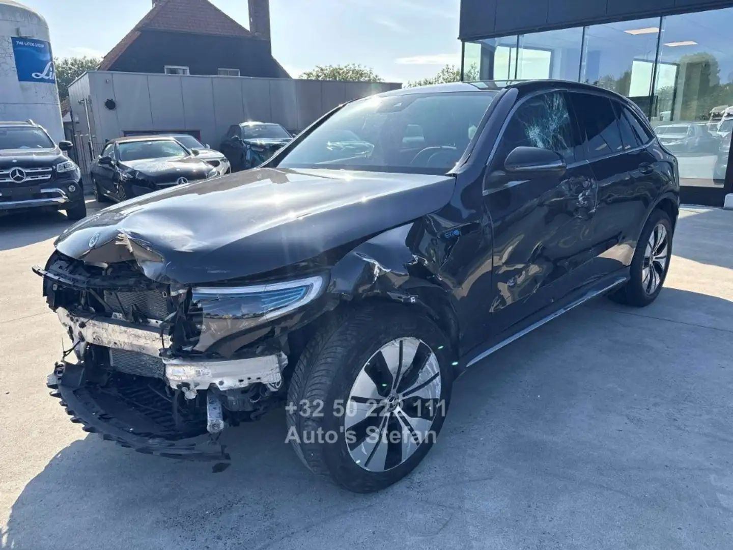 Mercedes-Benz EQC 400 EQC 400 4Matic Noir - 2