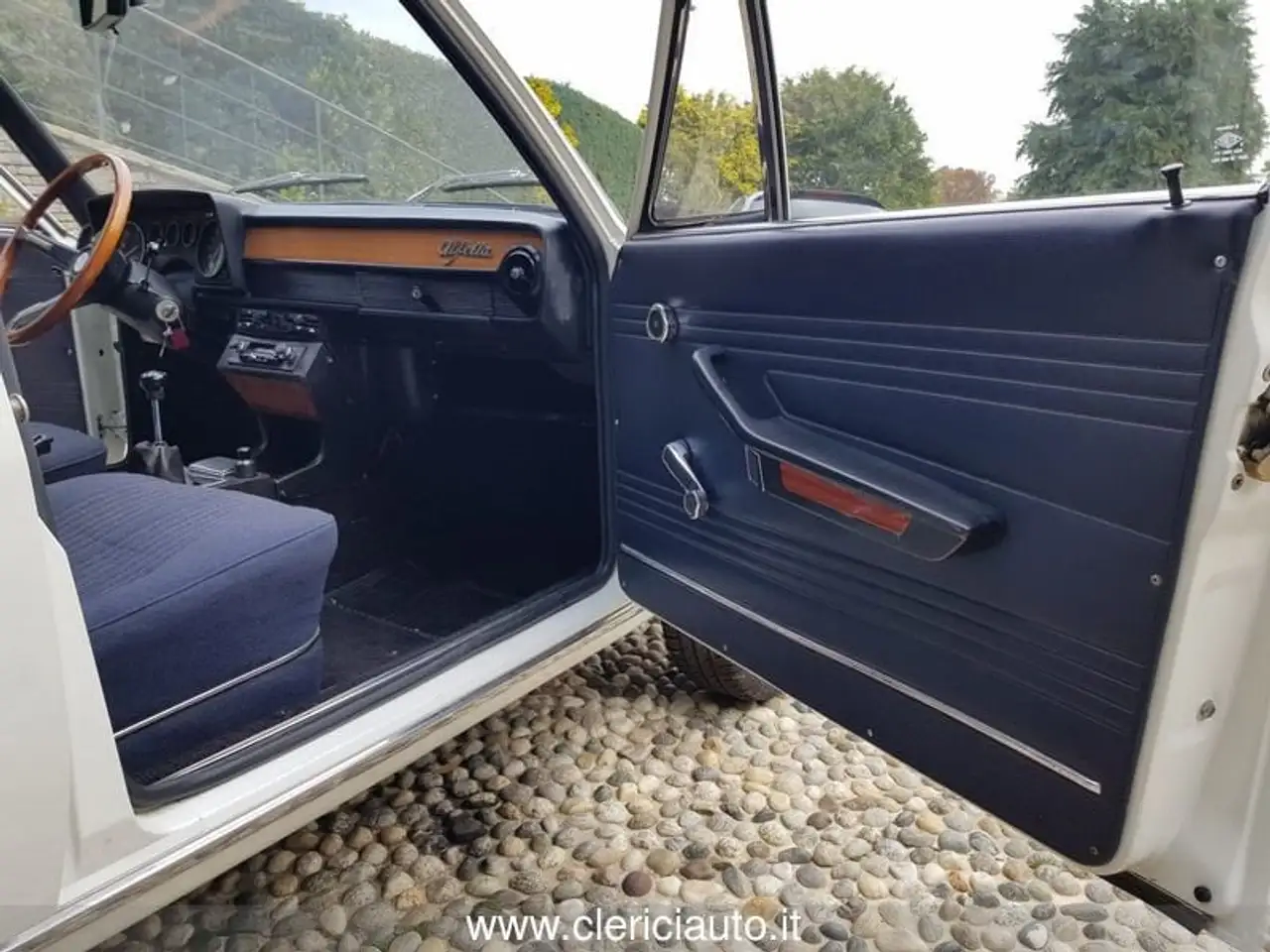 Alfa Romeo Alfetta 1.8 - Targa GR 14, foto 6
