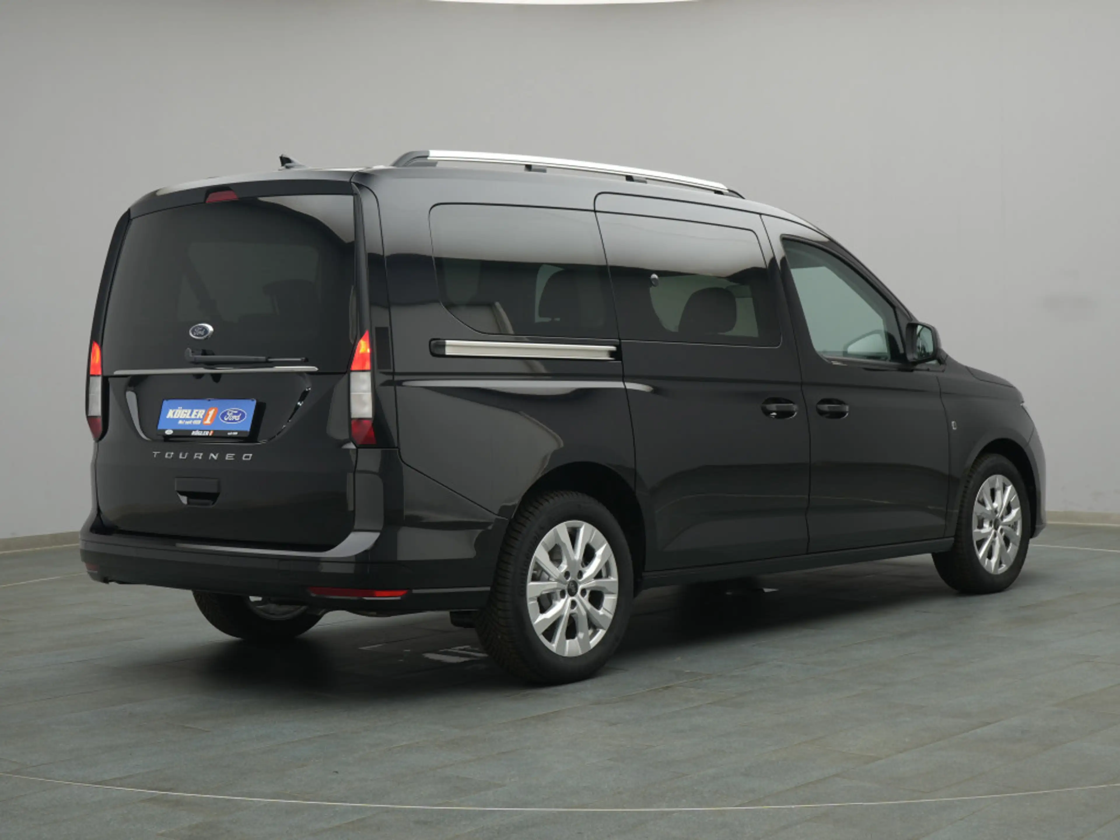 Ford Tourneo Grand Connect Titanium 115PS Aut. — photo 4