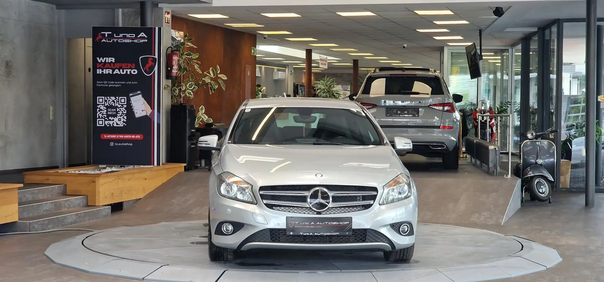 Mercedes-Benz A 180 CDI *Leder*17Zoll*Sitzheizung*PDC* Grau - 2