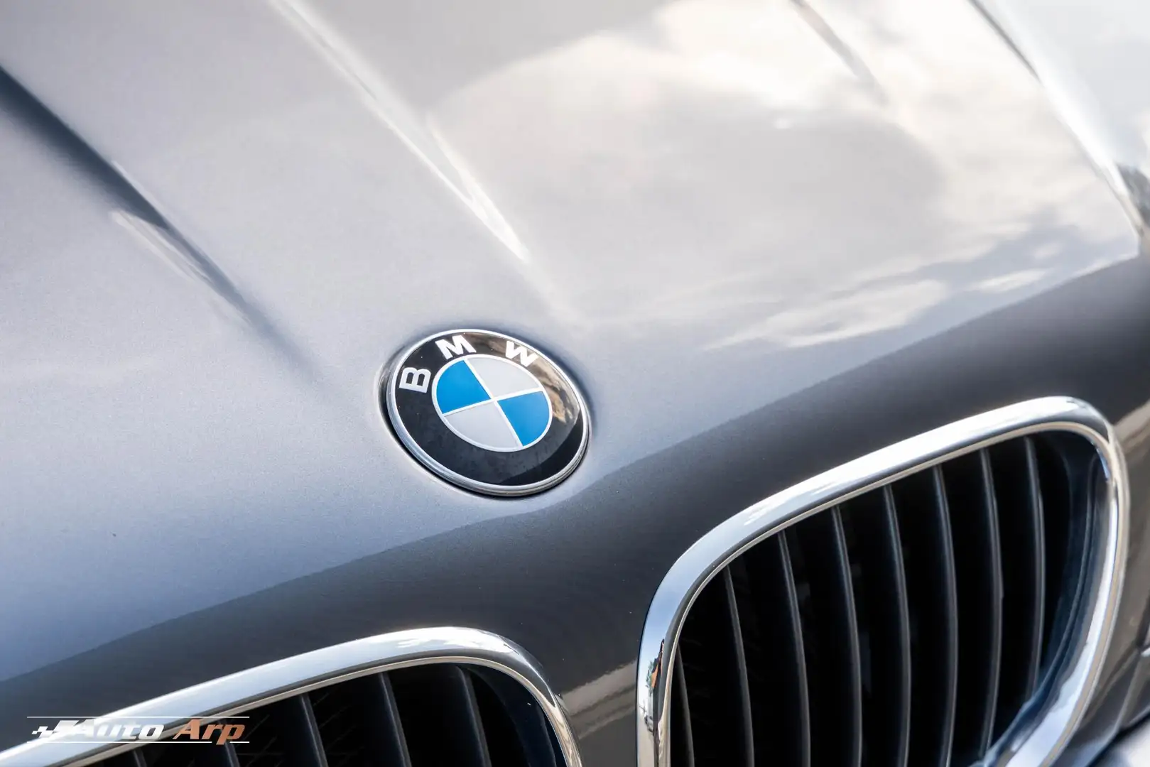 BMW X5 3.0i Gris - 2