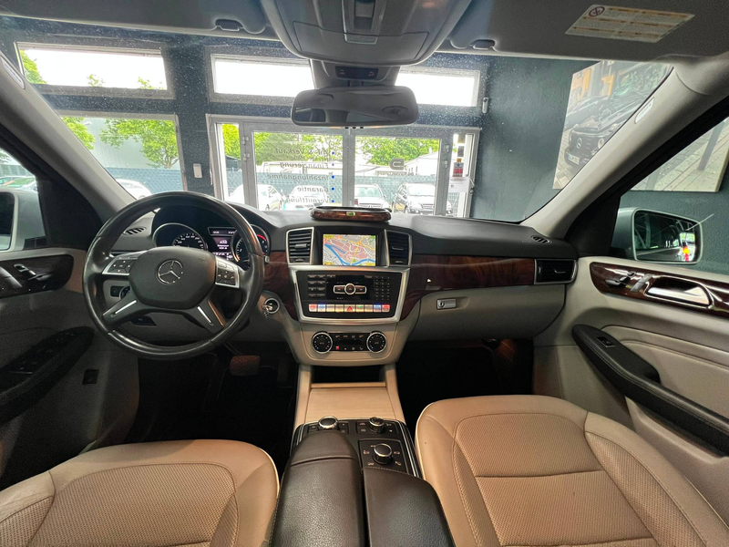 Mercedes-Benz ML 350 ML 350 CDI BlueTec Off-Roader — photo 5