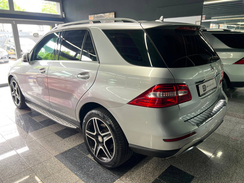 Mercedes-Benz ML 350 ML 350 CDI BlueTec Off-Roader — photo 4