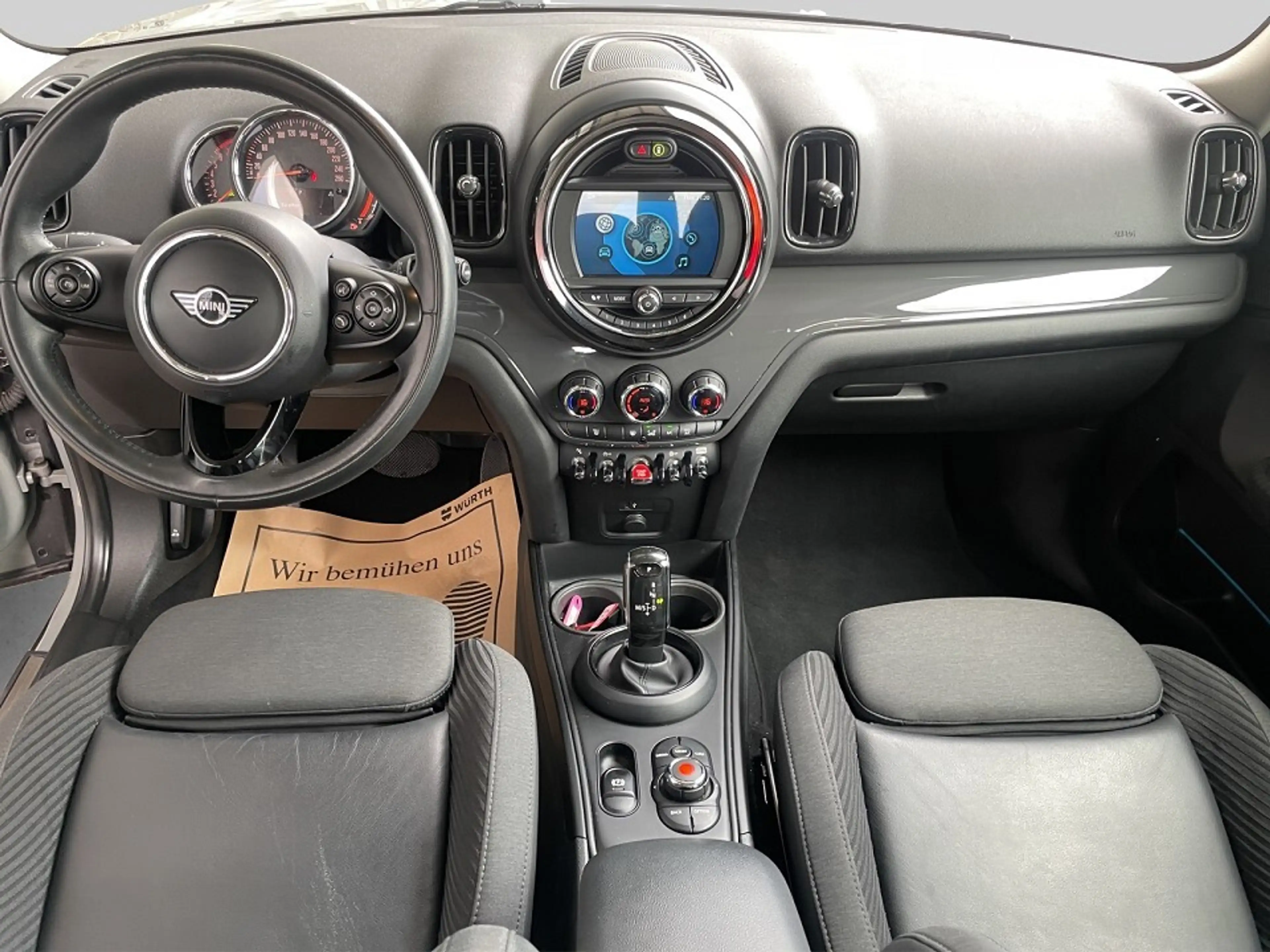 MINI Cooper Countryman MINI Countryman Cooper Aut. — photo 11