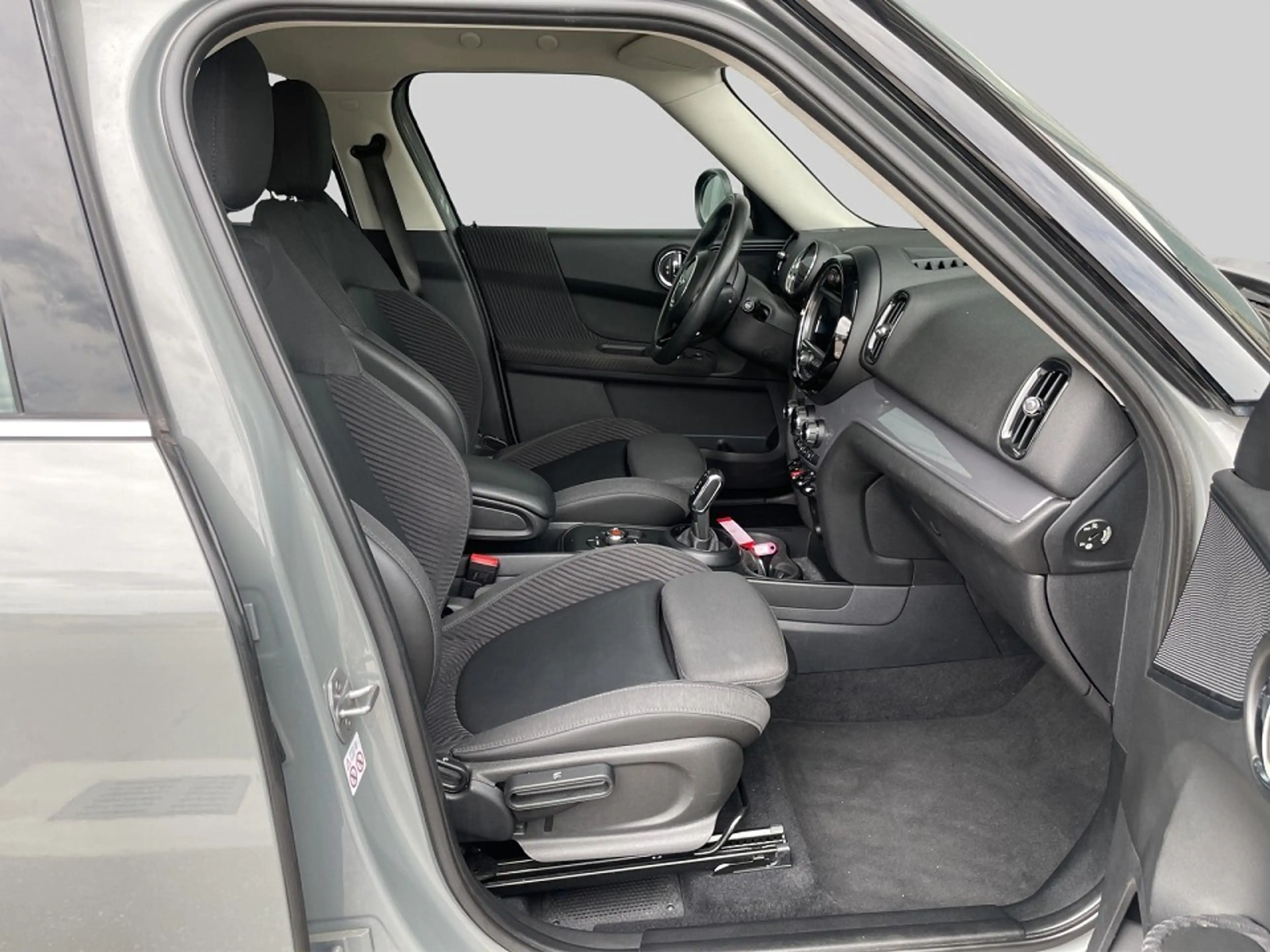 MINI Cooper Countryman MINI Countryman Cooper Aut. — photo 15