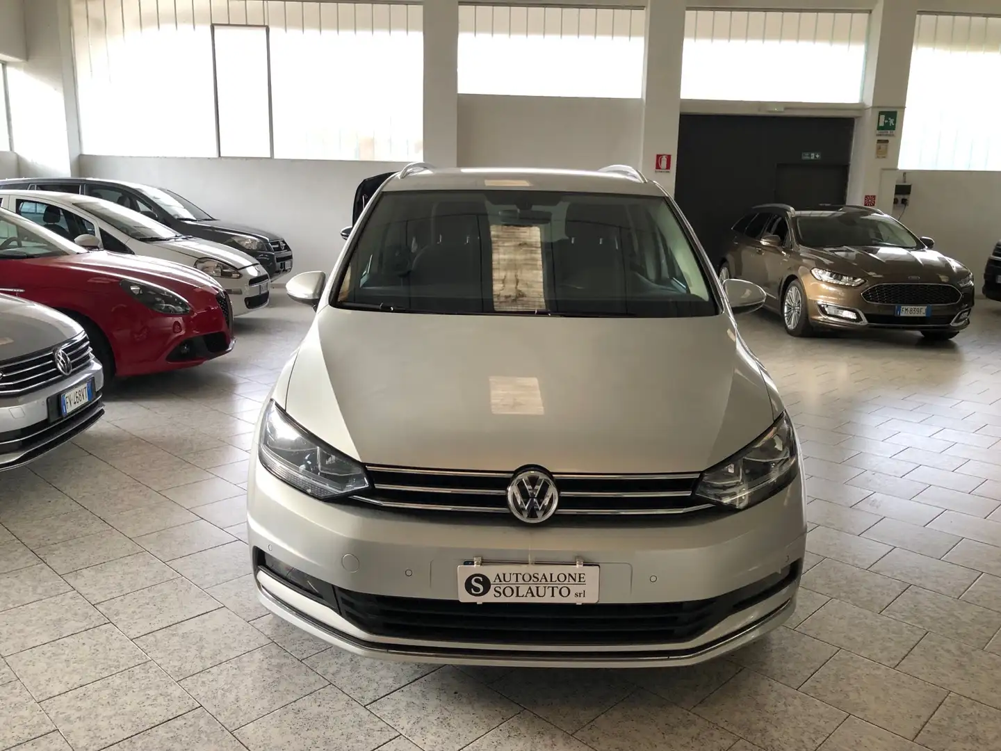 Volkswagen Touran 1.6 tdi Executive 115cv dsg Navy Telecamera Argento - 2