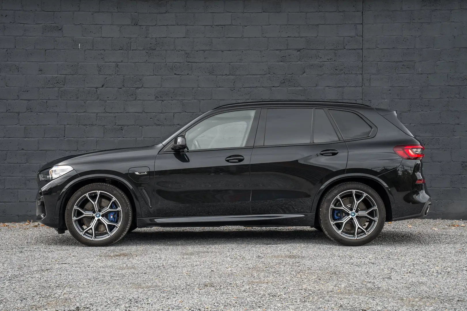 BMW X5 45e M-PACK/PANO/ACC/HUD/HARMAN Noir - 2