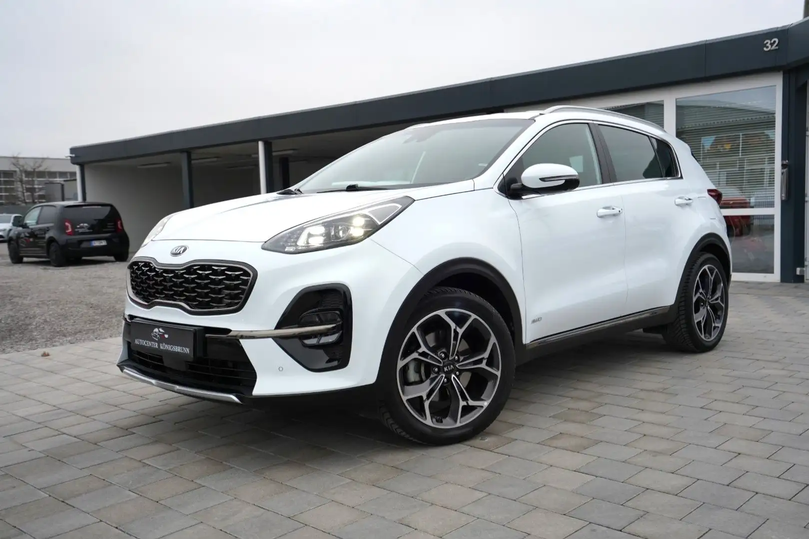 Kia Sportage 1.6 GT-Line 4WD*AHK*360°*Navi*ACC*JBL* Weiß - 1