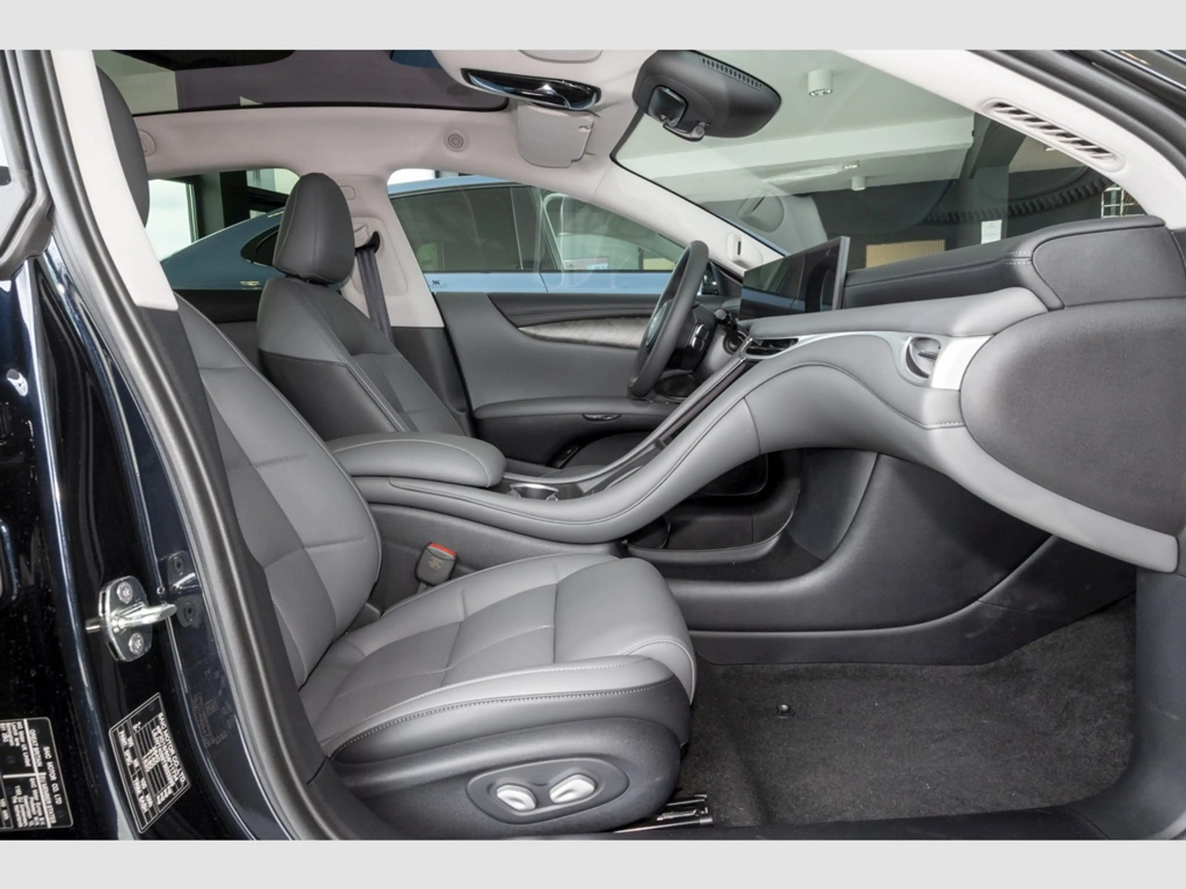 MG IM5 EV Premium 100kWh Premium Wärmepumpe, Pan — photo 7