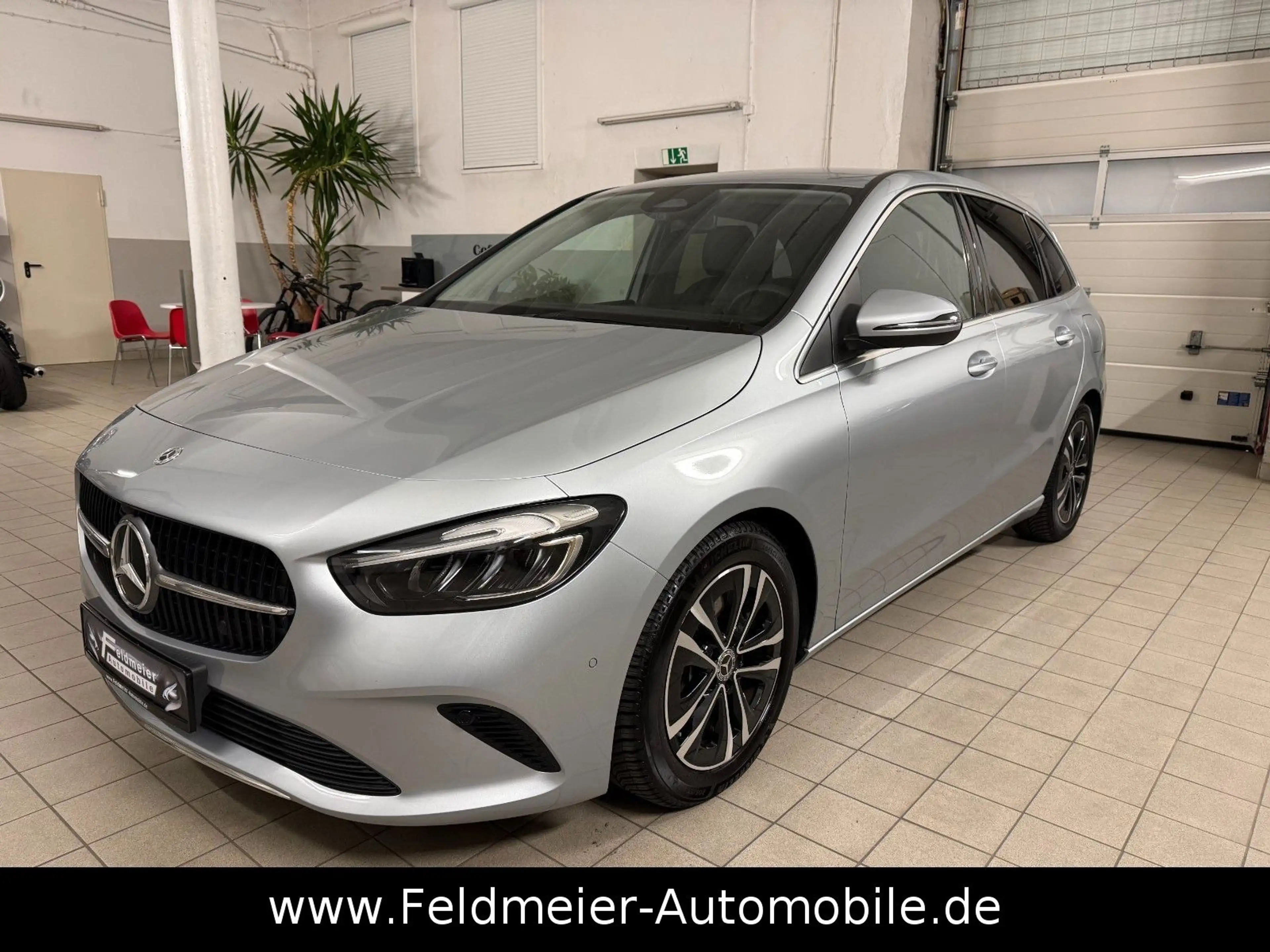 Mercedes-Benz B 220 4Matic*STHZ*Distronic*Totw*AHK*Garantie* — photo 13