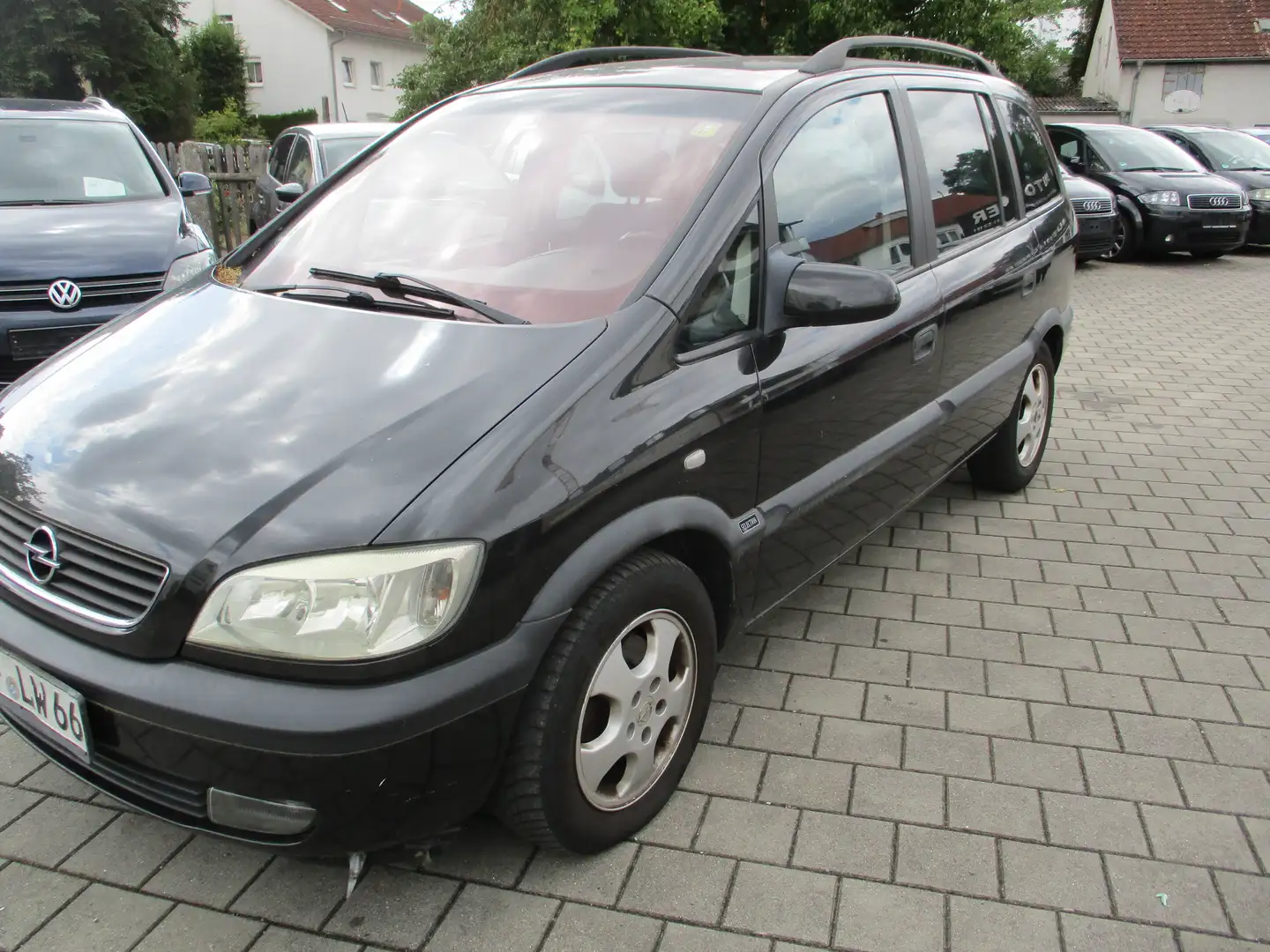 Opel Zafira 1.8 Comfort Schwarz - 1
