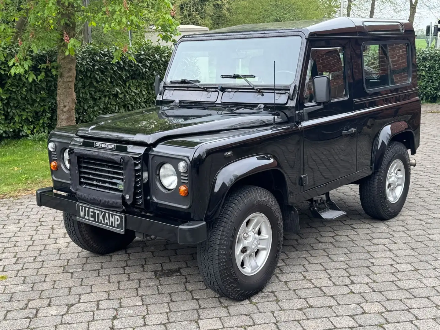 Land Rover Defender 90 E  TD 5 Station Wagon Schwarz - 1