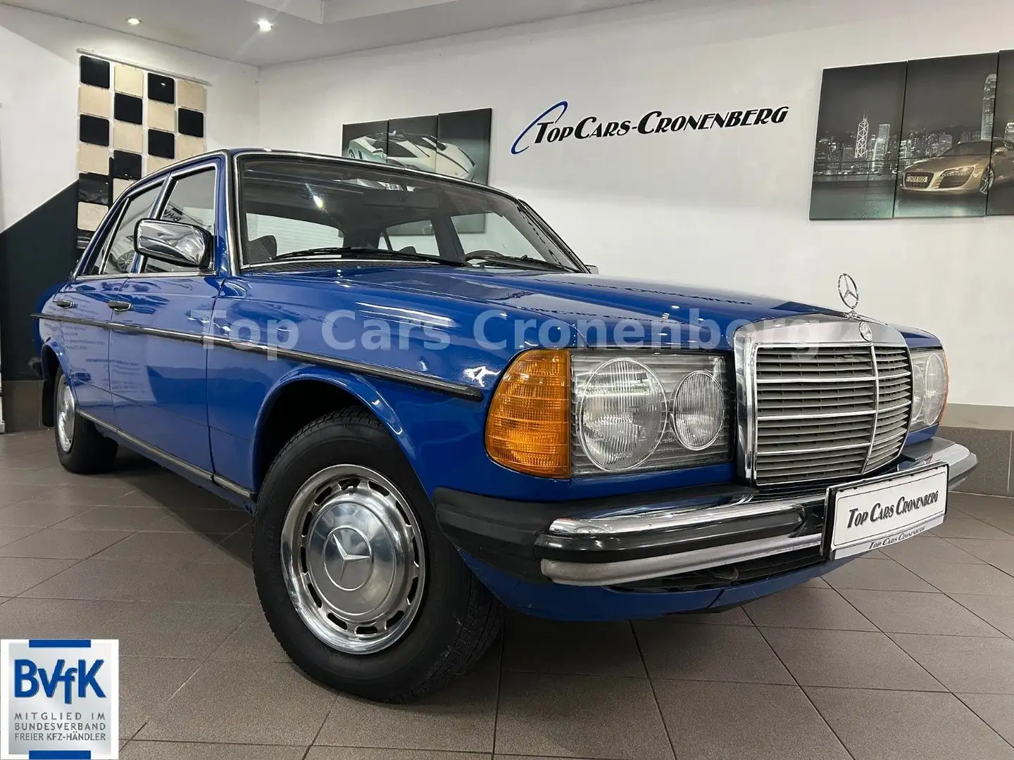Mercedes-Benz 200 D W123*erste Serie*H-Kennzeichen*SHD*TÜV NEU* Bleu - 1